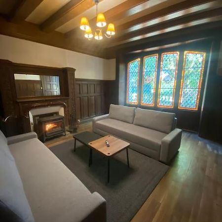 Les Fayes House Villa Isle Ngoại thất bức ảnh